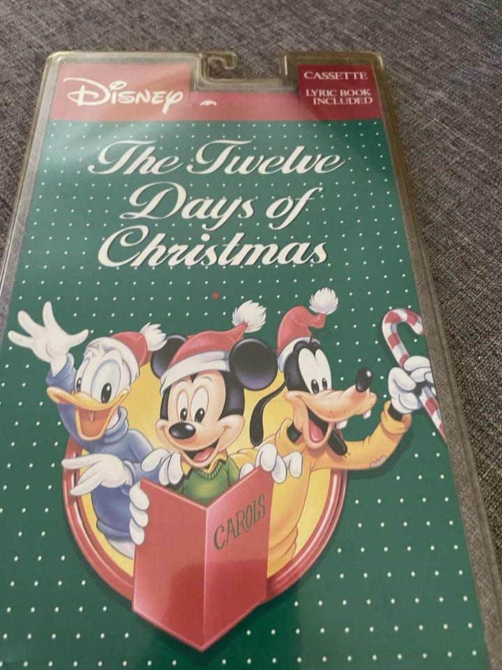 Vintage 90’ Disney The Twelve Days of Christmas Audio Cassette w Lyric Book NEW - Image 4 of 4