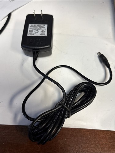 24V 1A 24W DC Power Supply Adapter 100V-240V - Picture 1 of 5