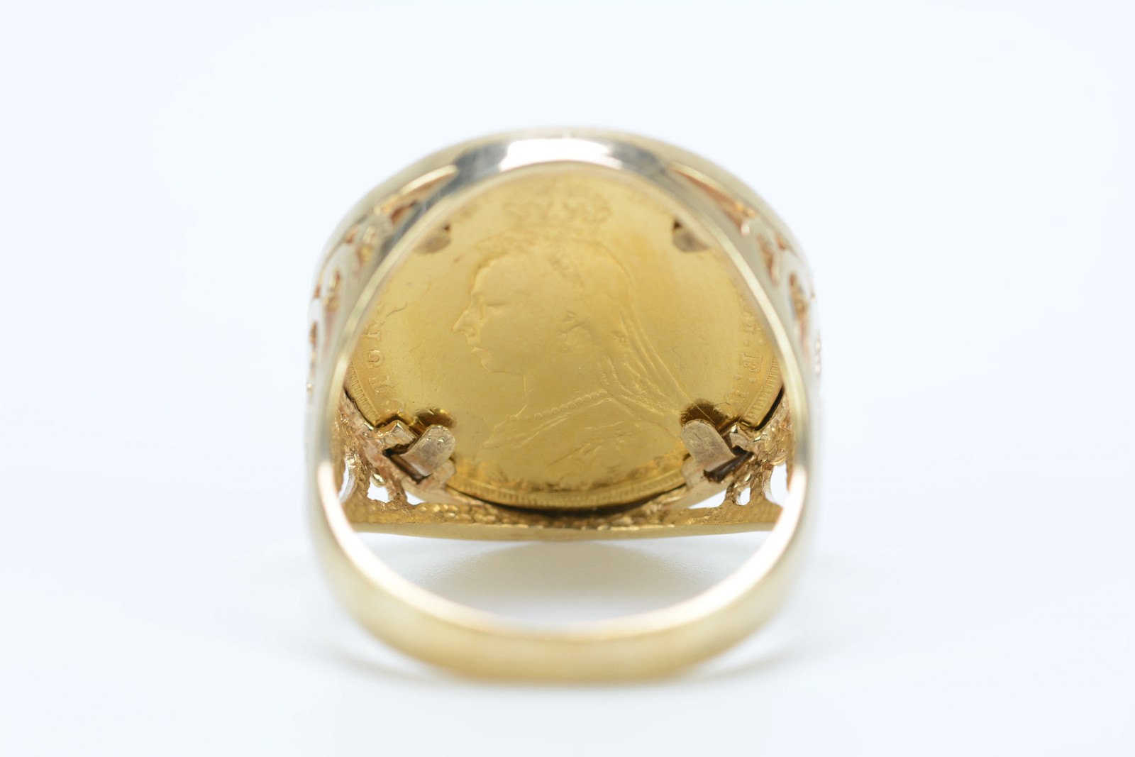 1892 Gold Full Sovereign Ring 9ct Mount - Size X - 13.23g | eBay UK