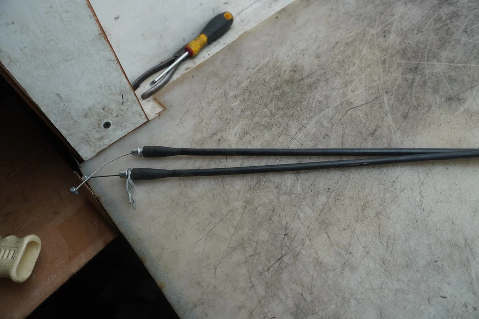 INTERRUPTOR DE CONTROL DE ARRANQUE DERECHO SUZUKI GSXR 1000 2024 E-350 Foto 2 de 4