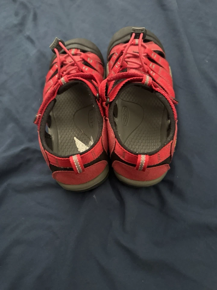 Keen Newport H2 Sandalia de Senderismo Zapato de Agua Niño Niña Talla 5 Rojo 1012318 Mujer 6.5 Foto 2 de 4