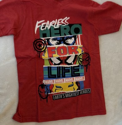 Marvel Boy's Red Graphic Print '' Fearless Hero For Life'' T-shirt Size Small 6/7