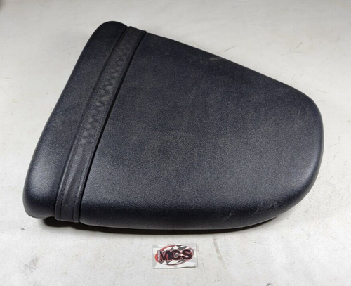 SUZUKI GSXR (GSX-R750X) OEM Rear pillion seat saddle assy - Picture 2 of 7