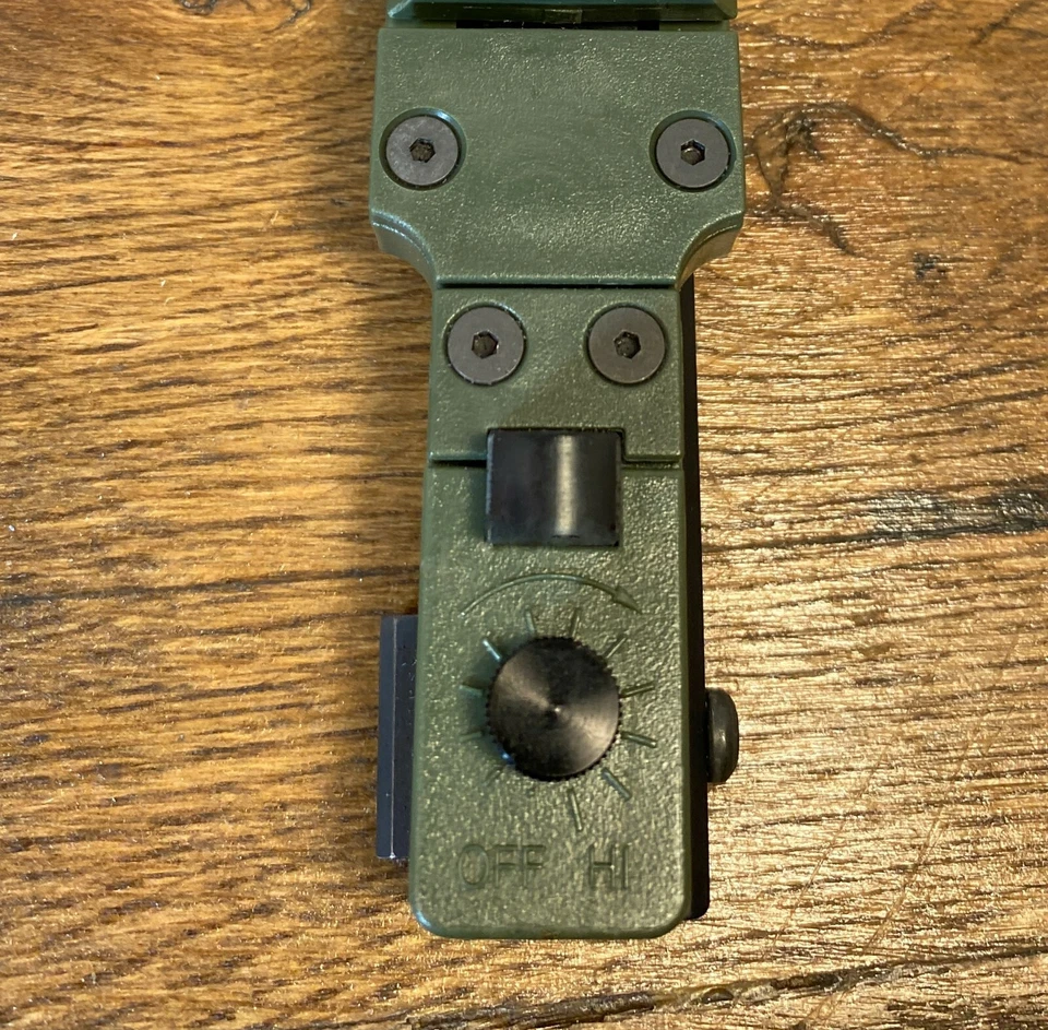 Vista de punto rojo ferroviario C-MORE Systems CRWOD-4 con interruptor de clic, verde OD, 4 MOA Foto 4 de 4