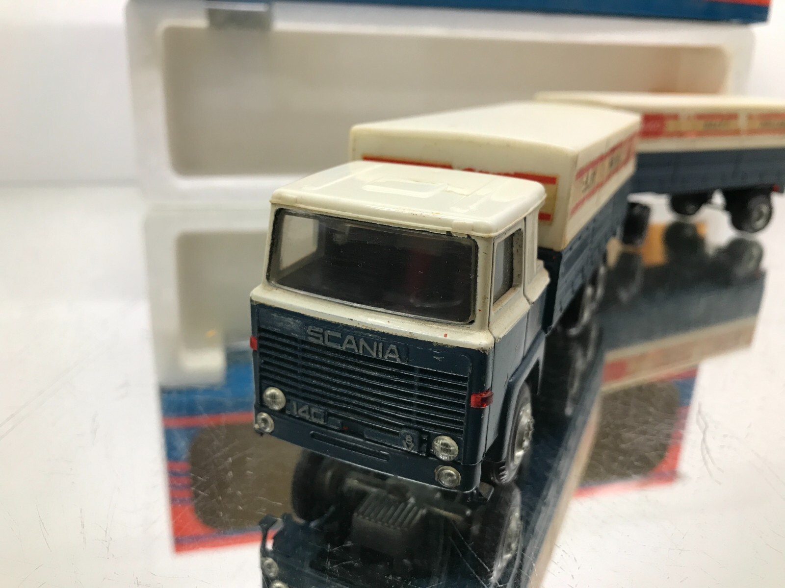 Picture 5 of 12