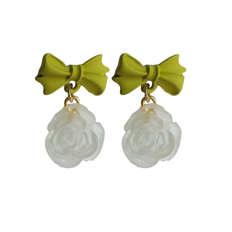 Белые акриловые модные серьги-гвоздики