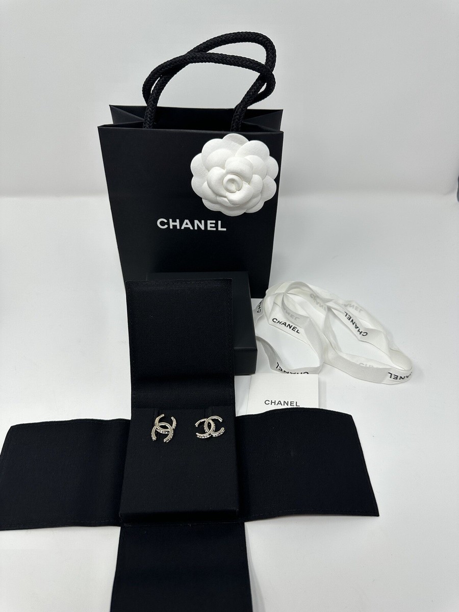 NWT 2023 B23 Chanel Strass CC Logo Silver HW Crystal Stud Earrings