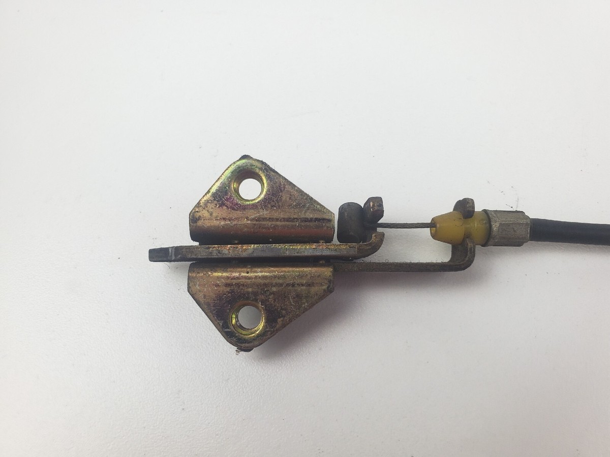 2005-06 OEM Kawasaki Ninja ZX6R ZX6 636 ZX636 rear seat latch