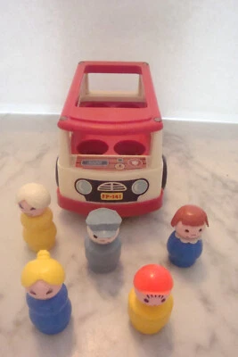 W48/ VINTAGE MINIBUS FISHER PRICE 5 PERSONNAGES - Photo 1/4