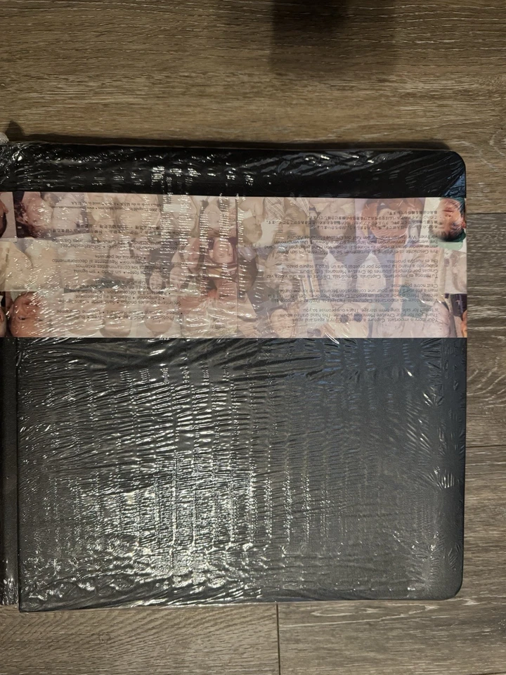 Álbum Creative Memories 12 x 12 negro Premier bisagra flexible con 15 páginas blancas selladas Foto 2 de 2