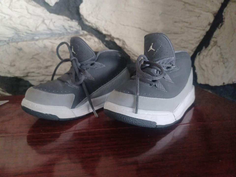 Zapatillas Jordan Gris Niño Talla 9C 807720-003 Foto 3 de 4