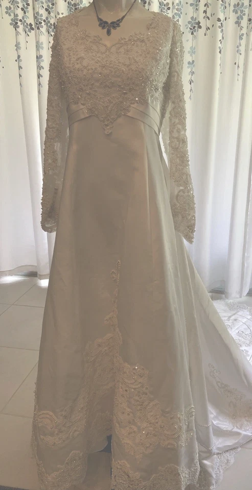 90s Y2K 2000s Vintage Alfred Angelo Wedding Gown Beaded Sequined - Image 2 of 4