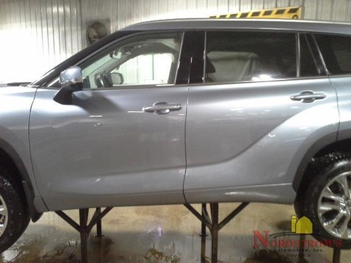 Toyota Highlander 2020 módulo de control de navegación computadora - Imagen 8 de 12