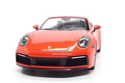 Minichamps 1:18 Porsche 911 Carrera 4S Cabriolet (992) in