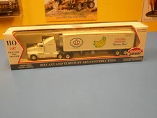 MODEL POWER  CROWN BANANA  NATURES BEST  TRACTOR AND TRAILER   "NIP"
