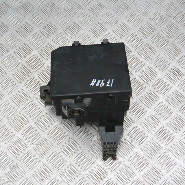 Nissan Navara D40 Fuse Box 284B8EB300 2.5 dCi 128kw eBay