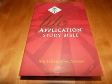 LIFE APPLICATION STUDY BIBLE NIV New International Version Updated and Expanded 