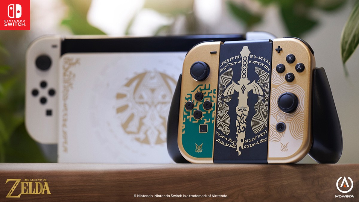 PowerA OFFICIAL Joy-Con Comfort Grip *DECAYED MASTER SWORD EDITION