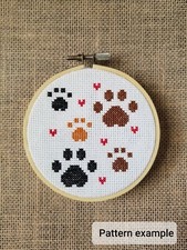 Counted Cross Stitch Paw Prints Pattern