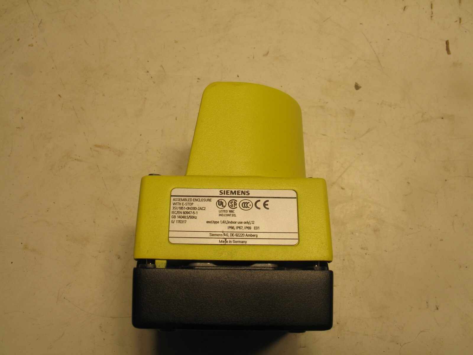 Foto 1 di 6