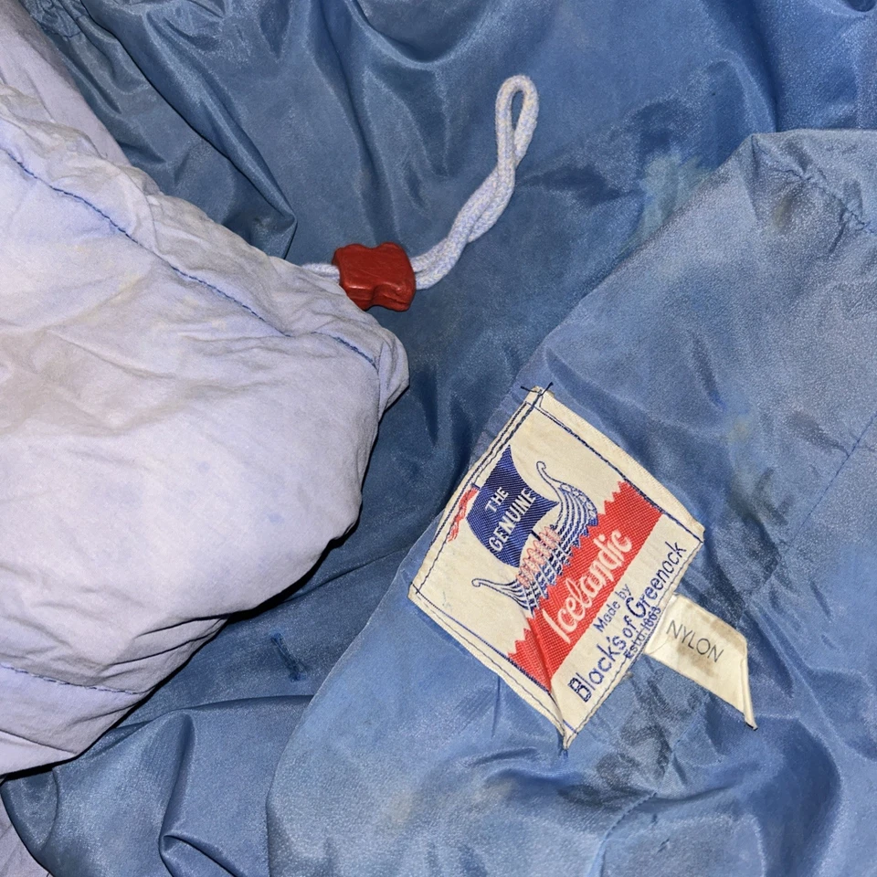 vintage (1970s?) Black's of Greenock "Icelandic" tapered Down sleeping bag - Image 2 of 4