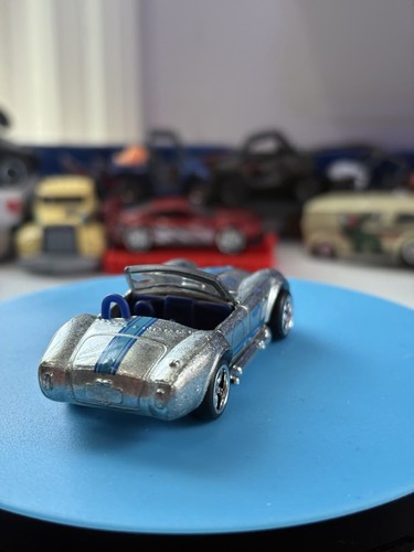 Hot Wheels Shelby Cobra 427 S/C WHEEL SWAP WITH REAL RIDERS 2️⃣ - Picture 7 of 13