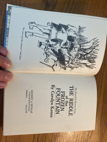 1972 Carolyn Keene Dana Girls Mystery The Riddle Of The Frozen Fountain #2 - Imagen 6 de 8