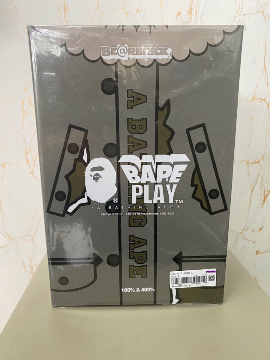 BE@RBRICK BAPE x ALPHA INDUSTRIES 400% + 100% Bearbrick BE@RBRICK BAPE x ALPHA INDUSTRIES 400% + 100% Bearbrick
