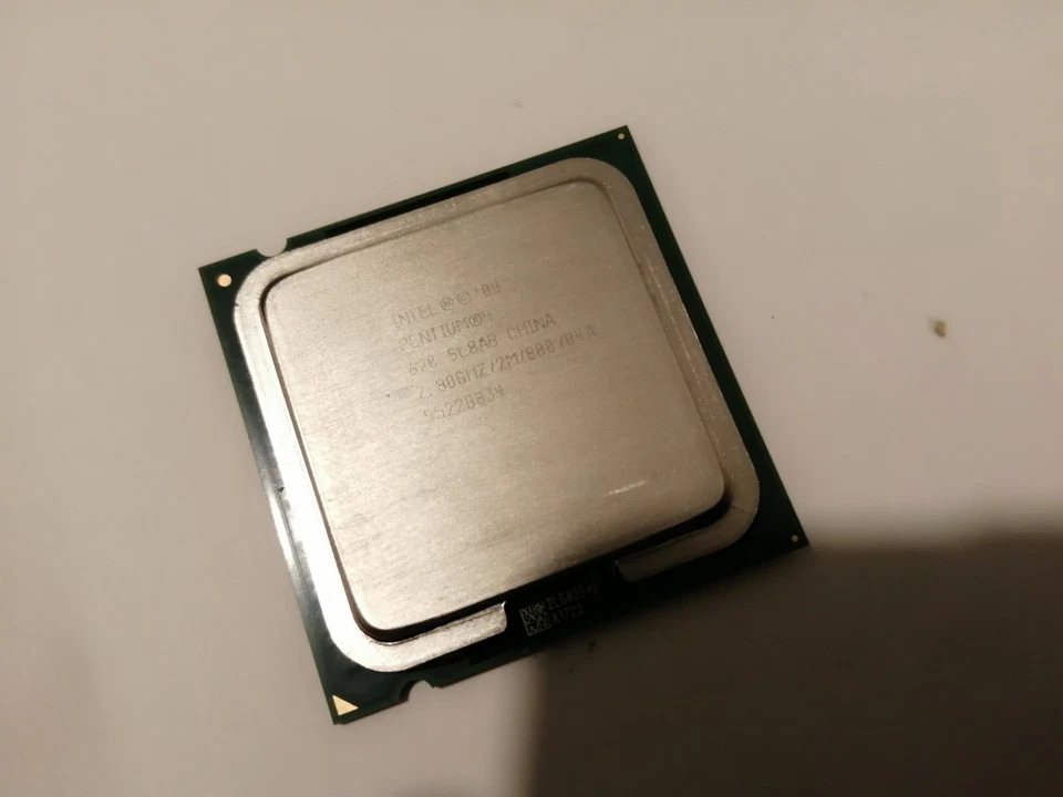 Cpu Intel Socket 775 - Immagine 3 di 4