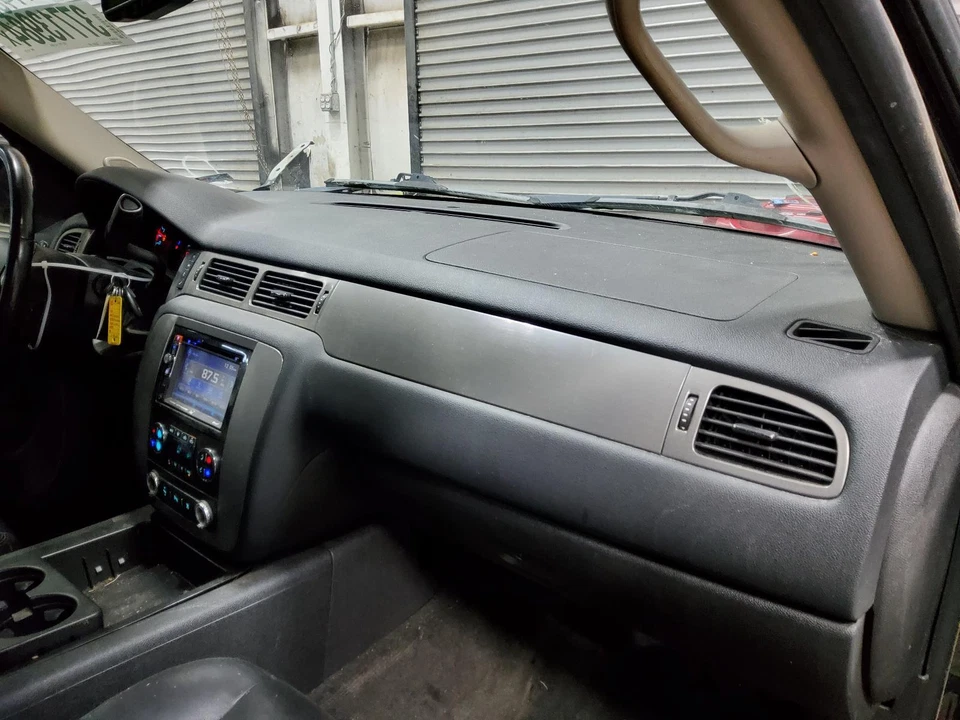 Espejo retrovisor interior delantero central usado se adapta a: Chevrolet Avalanche 1500 2011 Foto 4 de 4