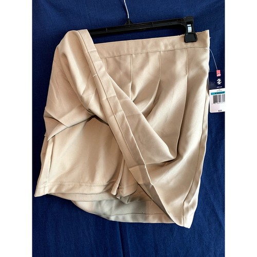 IZOD Girls Khaki School Uniform Size 16 R Pleated Skort Undershorts Skirt NWT - Picture 4 of 4