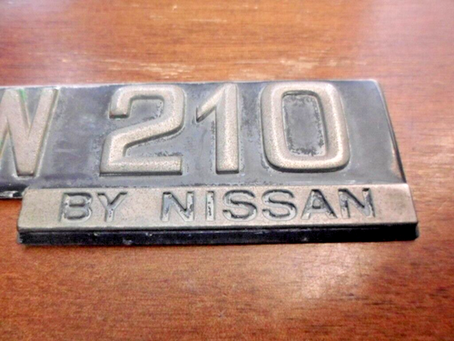 1979 - 1982 Datsun 210 by Nissan Emblem - Picture 3 of 4