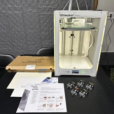 Ultimaker 3 Extended 3D Printer With 4 Xtra Print Cores, New Build Plate, Tested