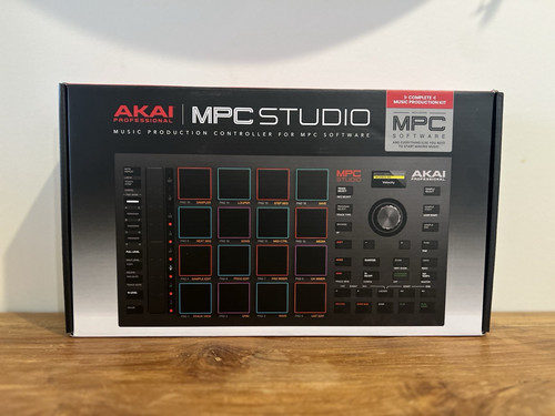 Akai MPC STUDIO2 Music Production Controller - Picture 5 of 9
