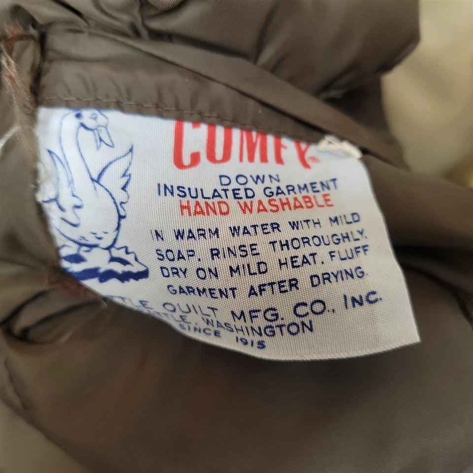Chaleco de plumón cómodo vintage para hombre grande marrón acolchado exterior informal años 80 retro años 90 Foto 4 de 4
