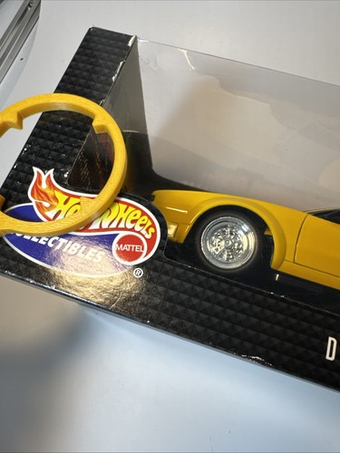 1:18 Detomaso Pantera Yellow New In Sealed Box Factory Strapped - Picture 9 of 9