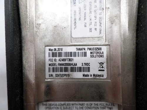 LOT OF 18  Motorola RMM2050 2-Way Radios RMM2050BHLAA - UNTESTED - Picture 11 of 18