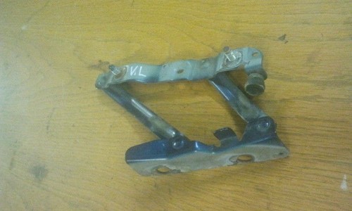 Chrysler PT Cruiser 2.0 Scharnier Motorhaube vorne links