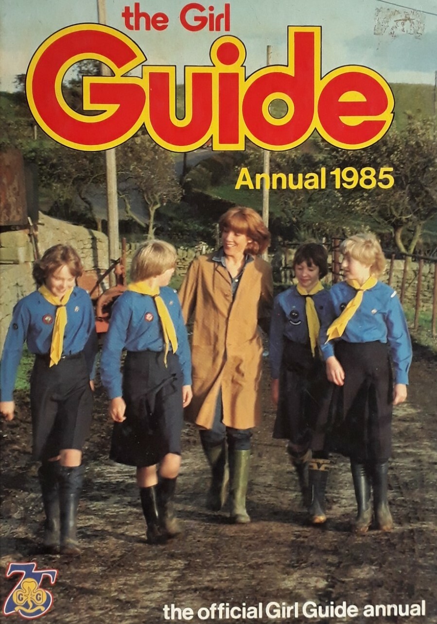 The Girl Guide Annual 1985 Hardback Book.1984 World International 7235 6713 1.