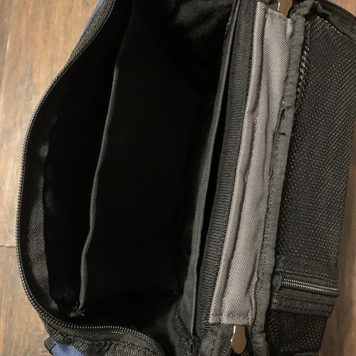 Innova Disc Golf Blue/Gray Standard Shoulder Bag W/Removeable Disc Inserts - Picture 11 of 17