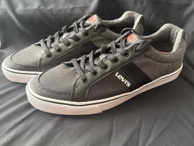 Levi s Chambray Low Top Sneakers Men s Size 10 Black And Grey.