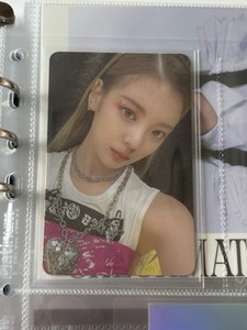 ITZY - CRAZY IN LOVE Album (YEJI Version) With Extra Photocards - K-Pop Music Collection