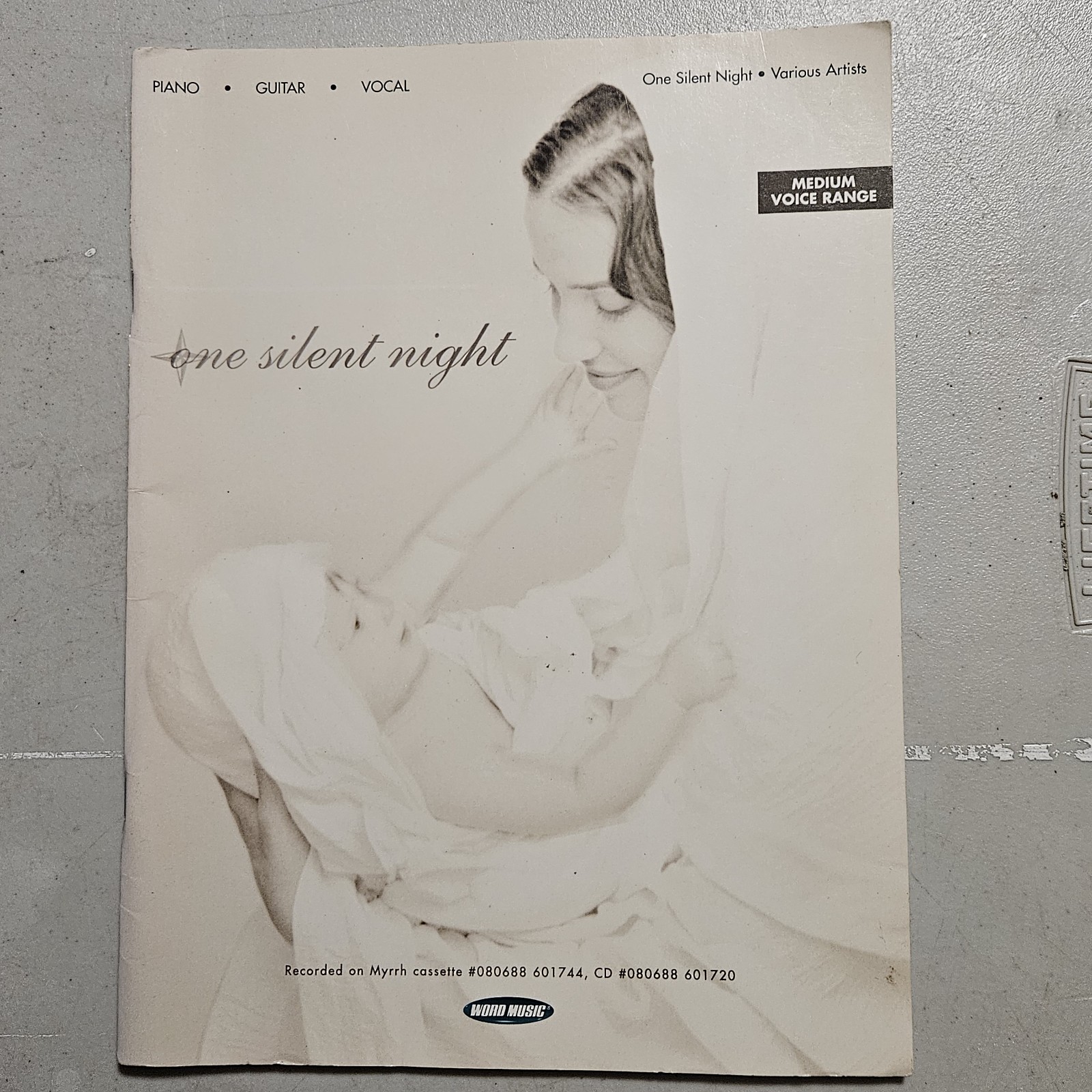 Contemp. Christian One Silent Night Christmas Songbook Piano Guitar Med Voice VG
