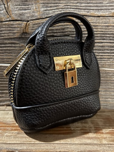 1:6 scale posh weekender handbag charm. Ideal for barbie and other size dolls - Picture 3 of 10