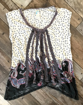 Anthropologie Boho Arabesque pattern V Top Size SMALL  100% Cotton W 16  H22.0 