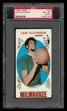Lew Alcindor Kareem Abdul Jabbar 1969 Topps #25 Rookie PSA 8 oc 💎📈💥