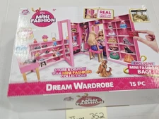 Zuru Mini Fashion Mini Brands Dream Wardrobe Playset 15 Pc Light Up Mirror