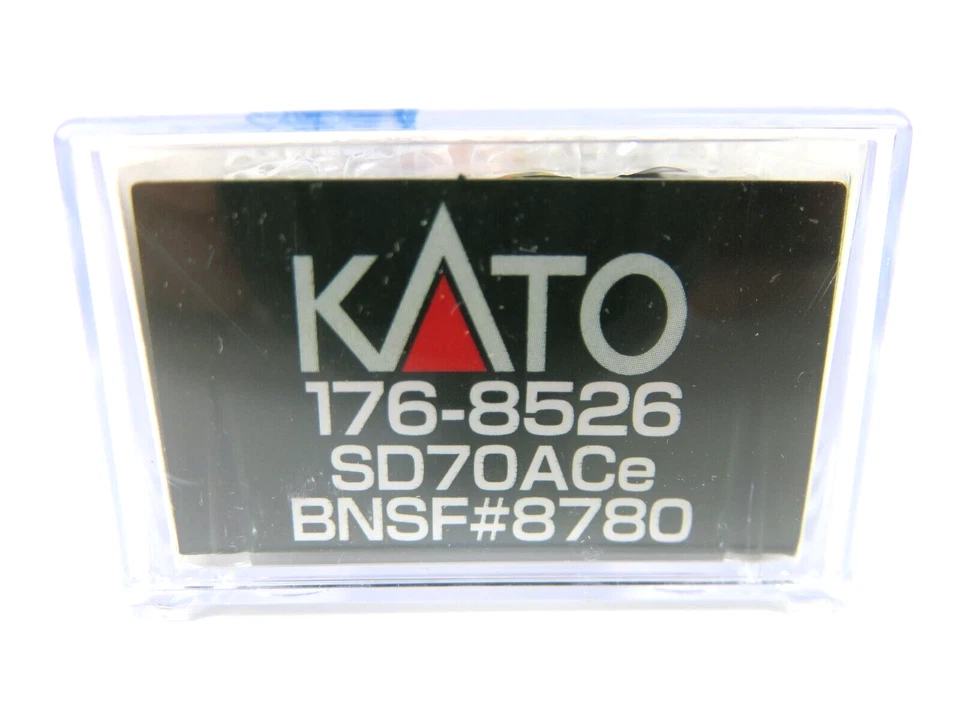 Kato 176-8526 N Scale BNSF Railway Swoosh EMD SD70ACe Diesel Locomotive 8780 NIB - Image 4 of 4