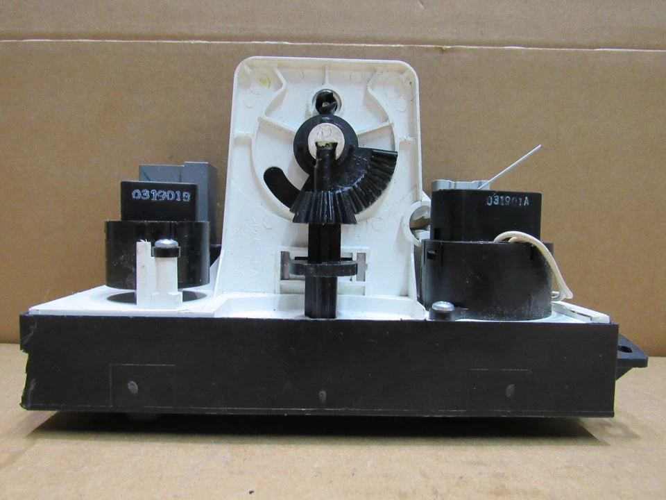 1999 2000 2001 Toyota Solara AC Heat Climate Temp Control Module OEM 158926 - Image 3 of 4