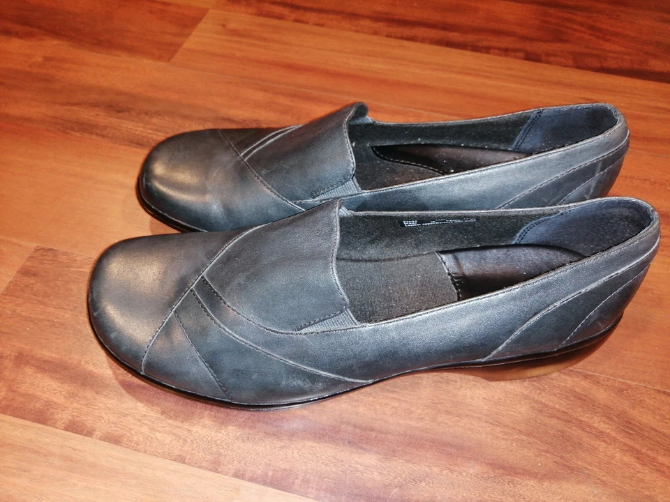Clarks 84633 Azul Marino Gris Mujer Cuero Zueco Trabajo Mocasín Mules 11M Precio de venta sugerido por el fabricante 120 USD